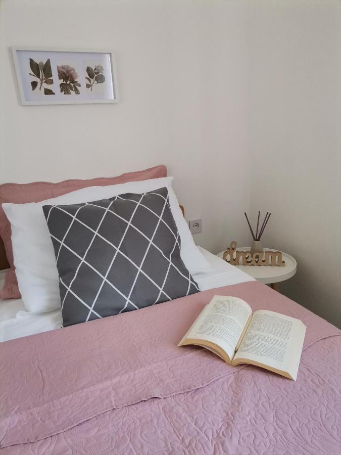 Apartment Lora Crikvenica Kültér fotó