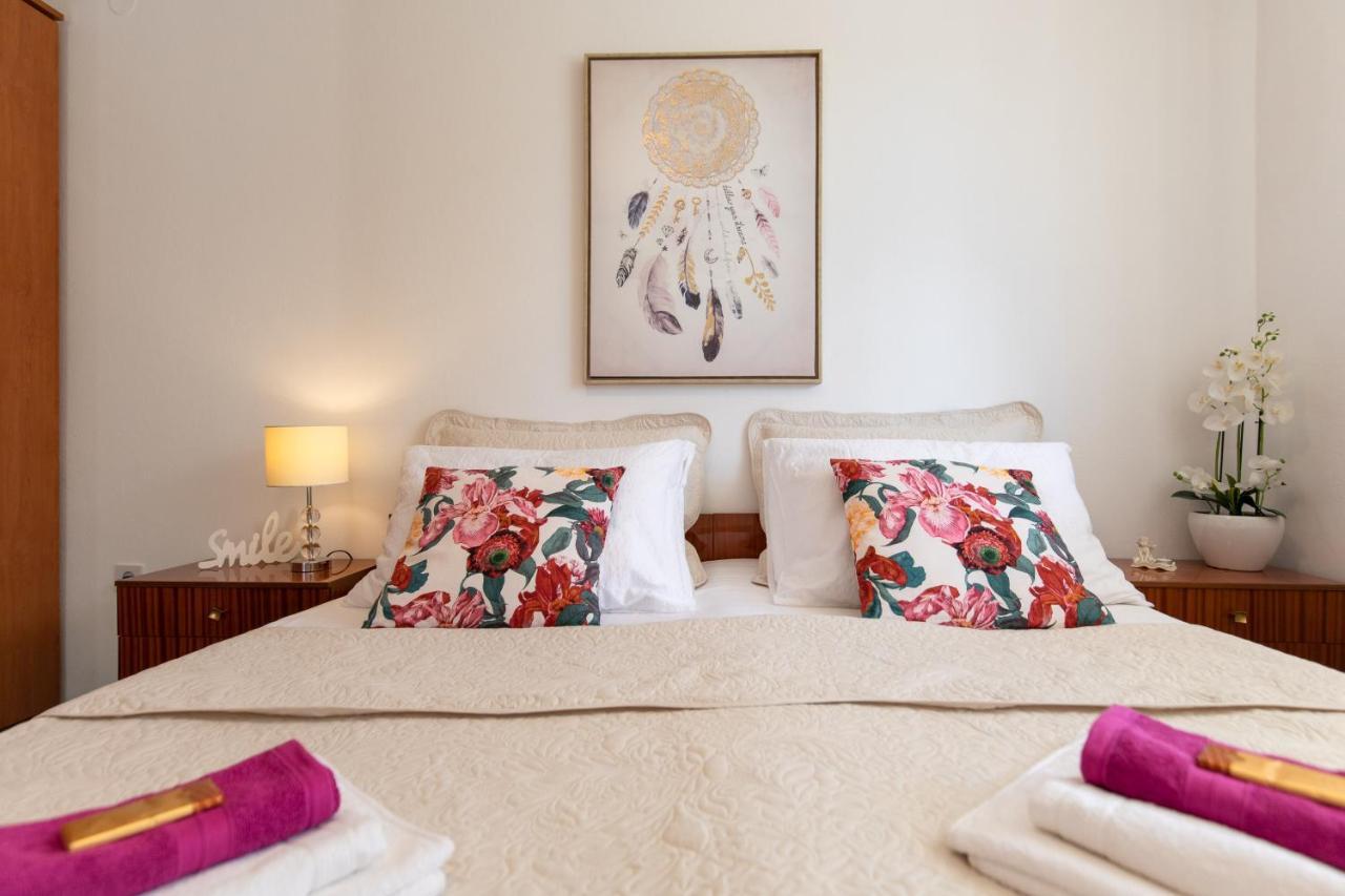 Apartment Lora Crikvenica Kültér fotó