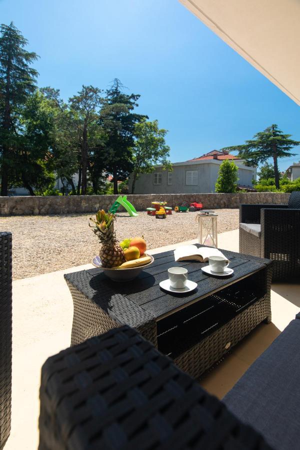 Apartment Lora Crikvenica Kültér fotó