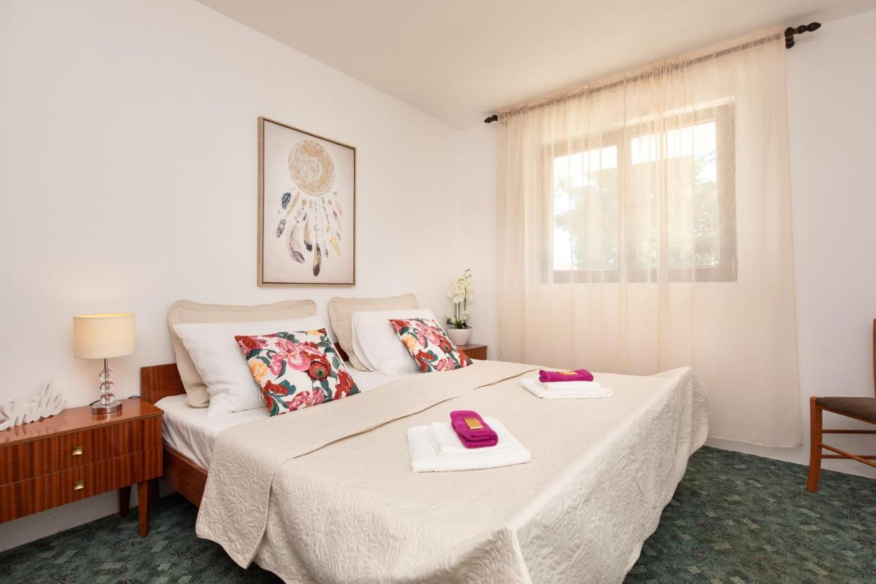 Apartment Lora Crikvenica Kültér fotó